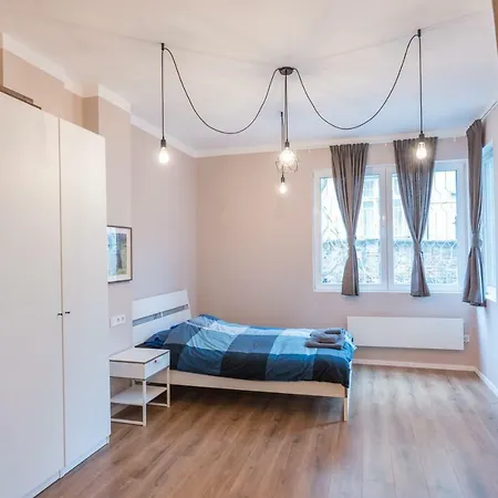 Lights - One Bedroom, Ground Floor, Top Centre